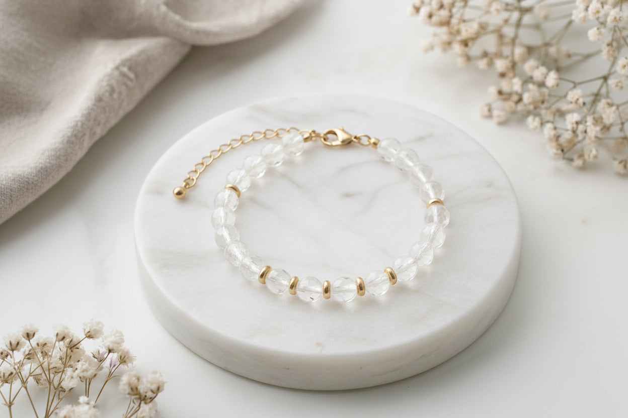 Armband Eira – Goldfarben und Bergkristall A