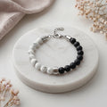 Armband Unys versilbert Onyx und Howlith weiß A